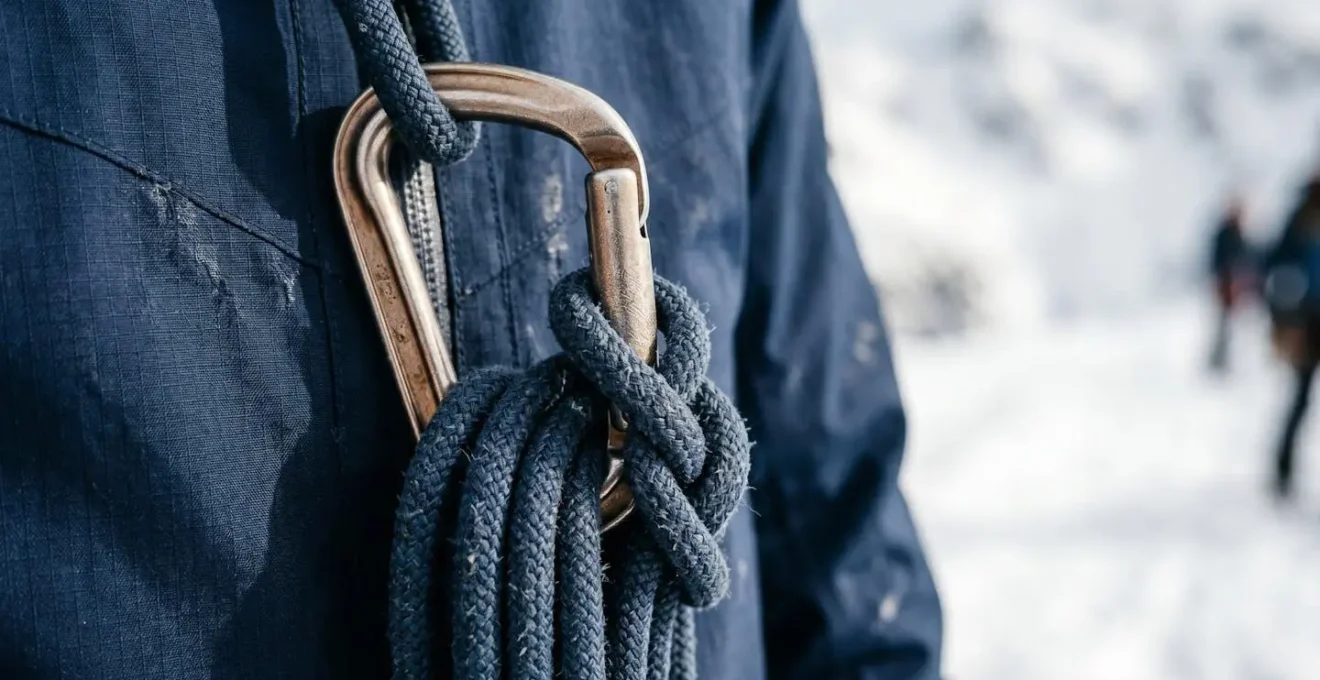 Équipement de sécurité pour la pratique du ski en montagne
